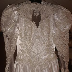 Wedding gown